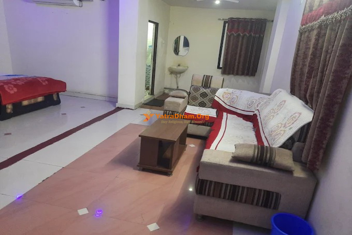 Nischala Grand Lodge Mangalagiri Room View
