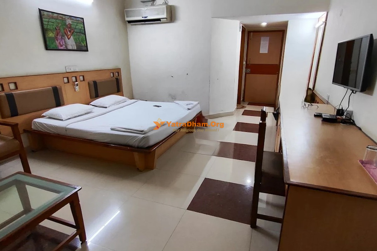 Haritha Hill Resort (Mayuri) (APTDC) Araku Room