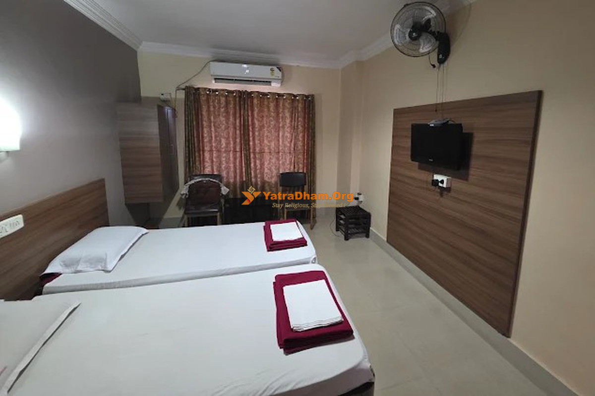 Hotel Madhuvana Sirsi Room