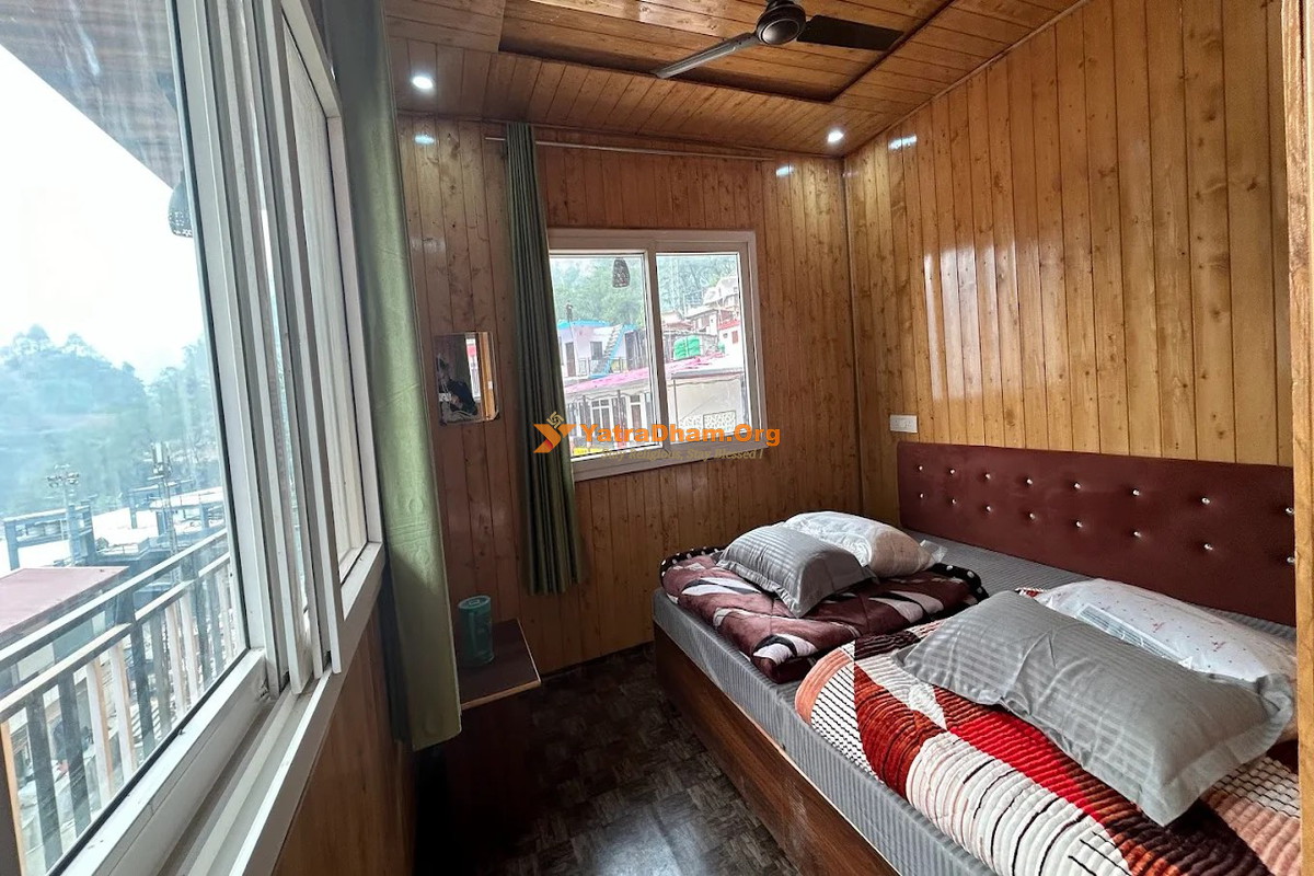 Hotel Narayan Dham - Sonprayag  4 Bed Room 