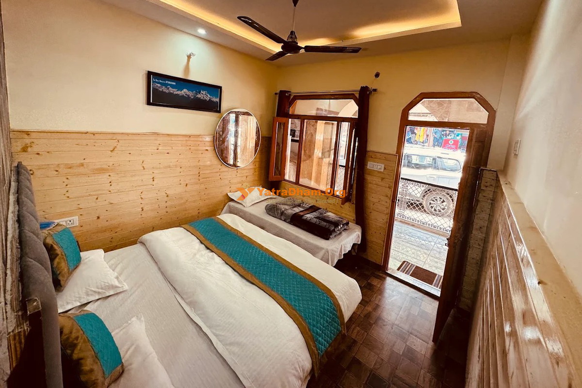 New Basera Hotel Sitapur Kedarnath 3 Bed Room View