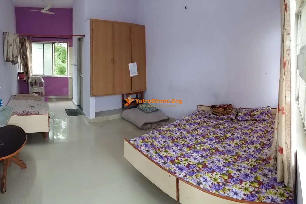 Shanti Nath Jain Derasar Yatrik Bhavan Veraval Room