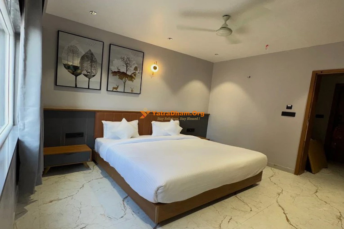 Hotel Vantara Inn Dwarka Room View