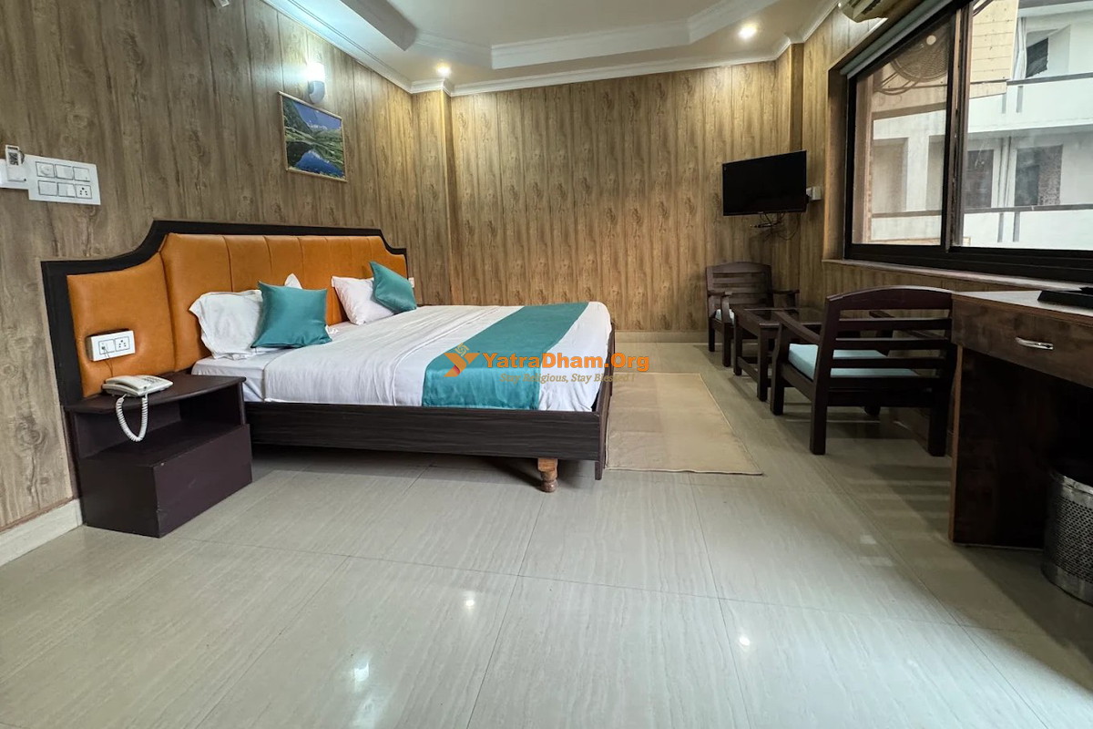 Hotel Leisure Palace - Rishikesh 2 Bed Room View