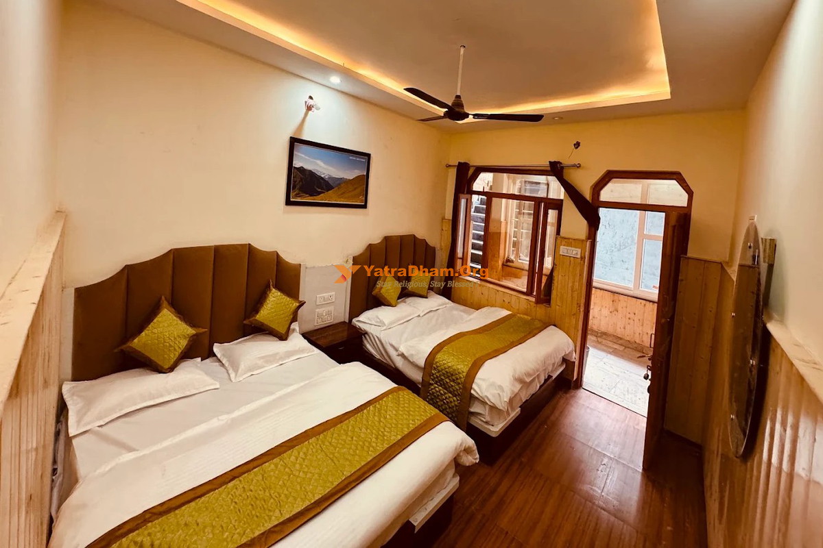New Basera Hotel Sitapur Kedarnath 4 Bed Room View