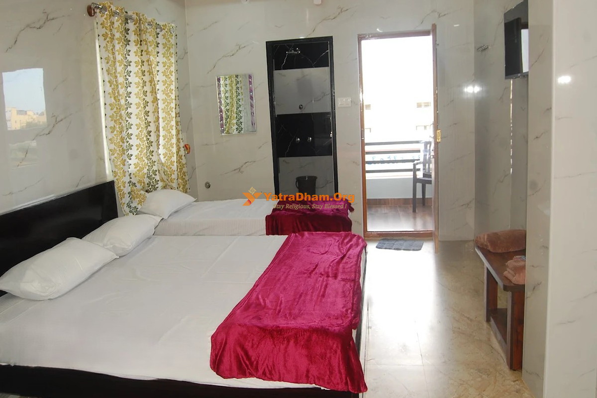 Rayara Karune Home Stay Mantralaya - Mantralayam 4 Bed Room View