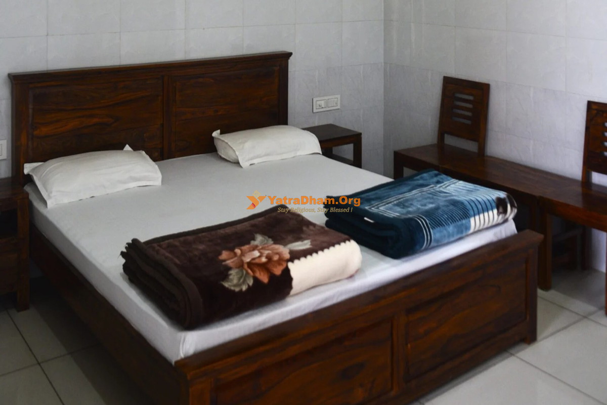 Swarnakaar  Bhawan Pushkar 2 Bed AC Room