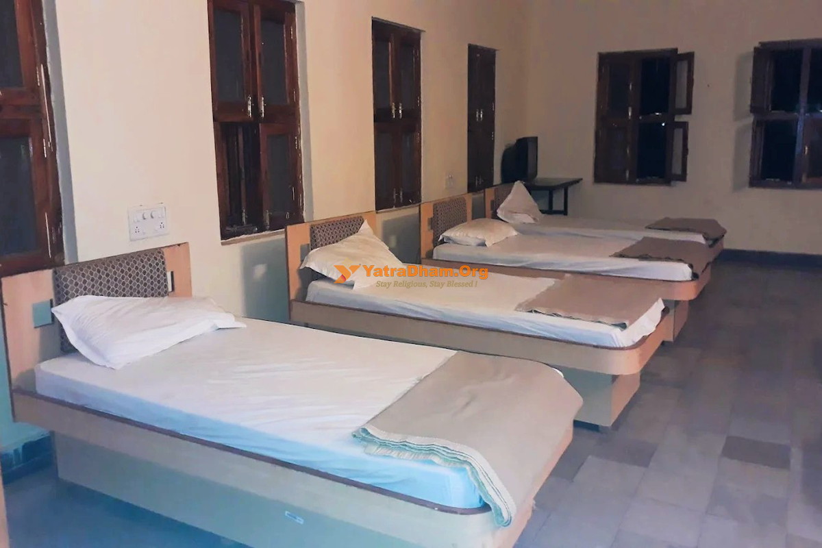 Hotel Haritha Gandikota Dormitory Room (For 8 Guest)