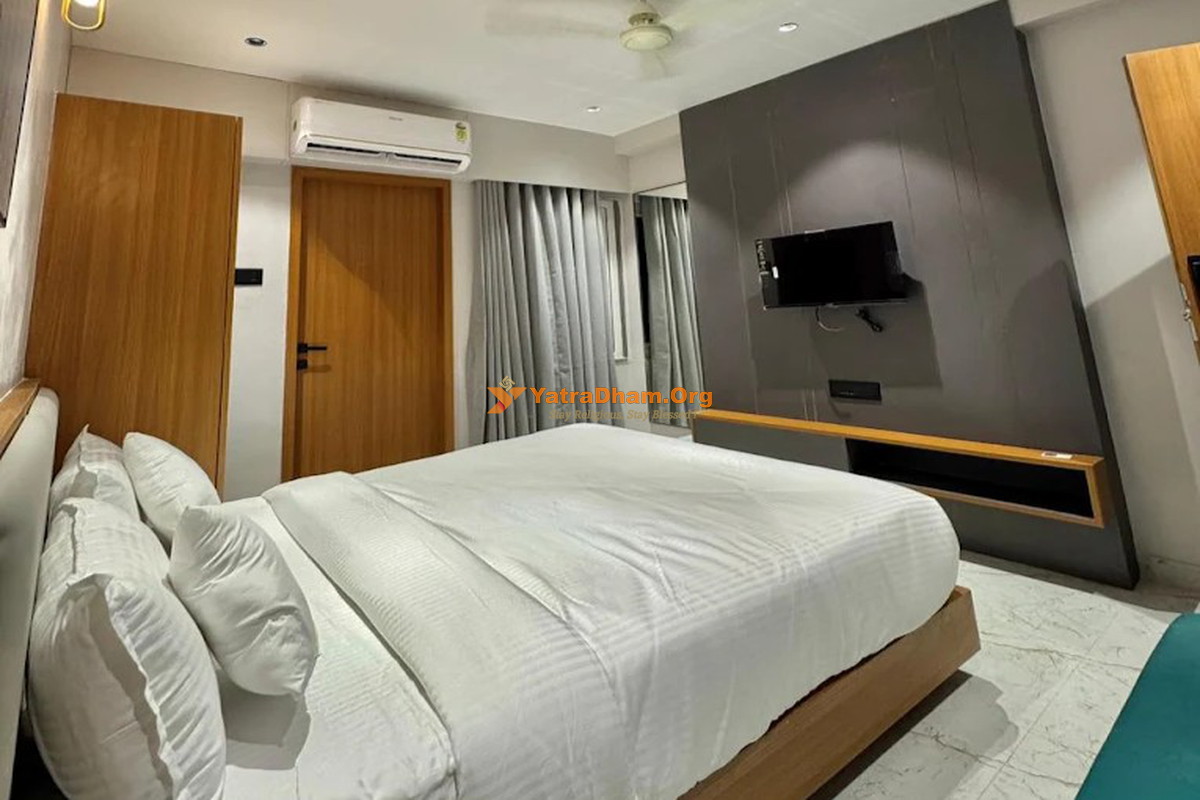 Hotel Vantara Inn Dwarka Room View