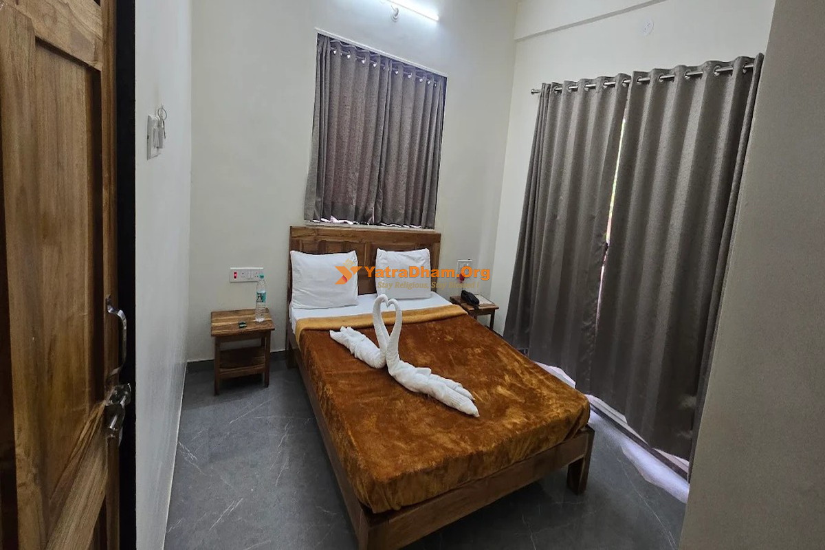 Hotel Rajmahal Palace - Bhimashankar 2 Bed Room View