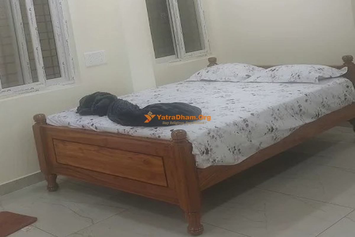 Hotel Royal Rudra Inn Srisailam (Sundipenta) 2 Bed Room