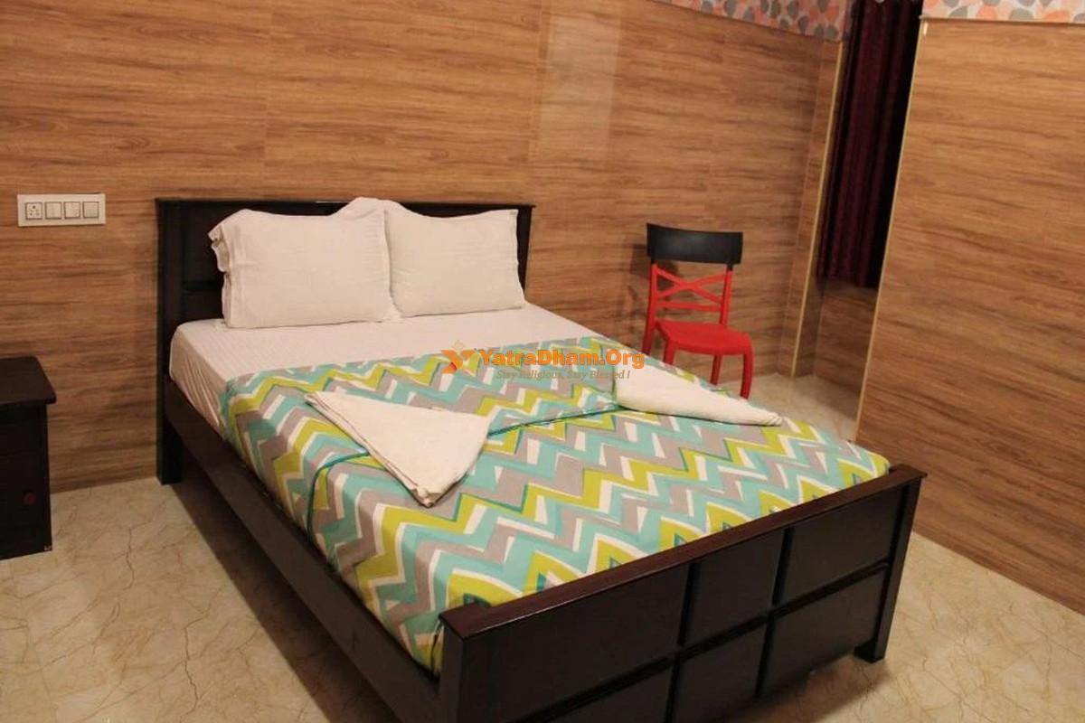 Hotel Adhi Residency - Kanchipuram 2 Bed Room View