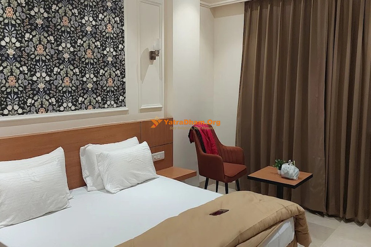 Manik Vrindavan Dham Vrindavan 2 Bed Room