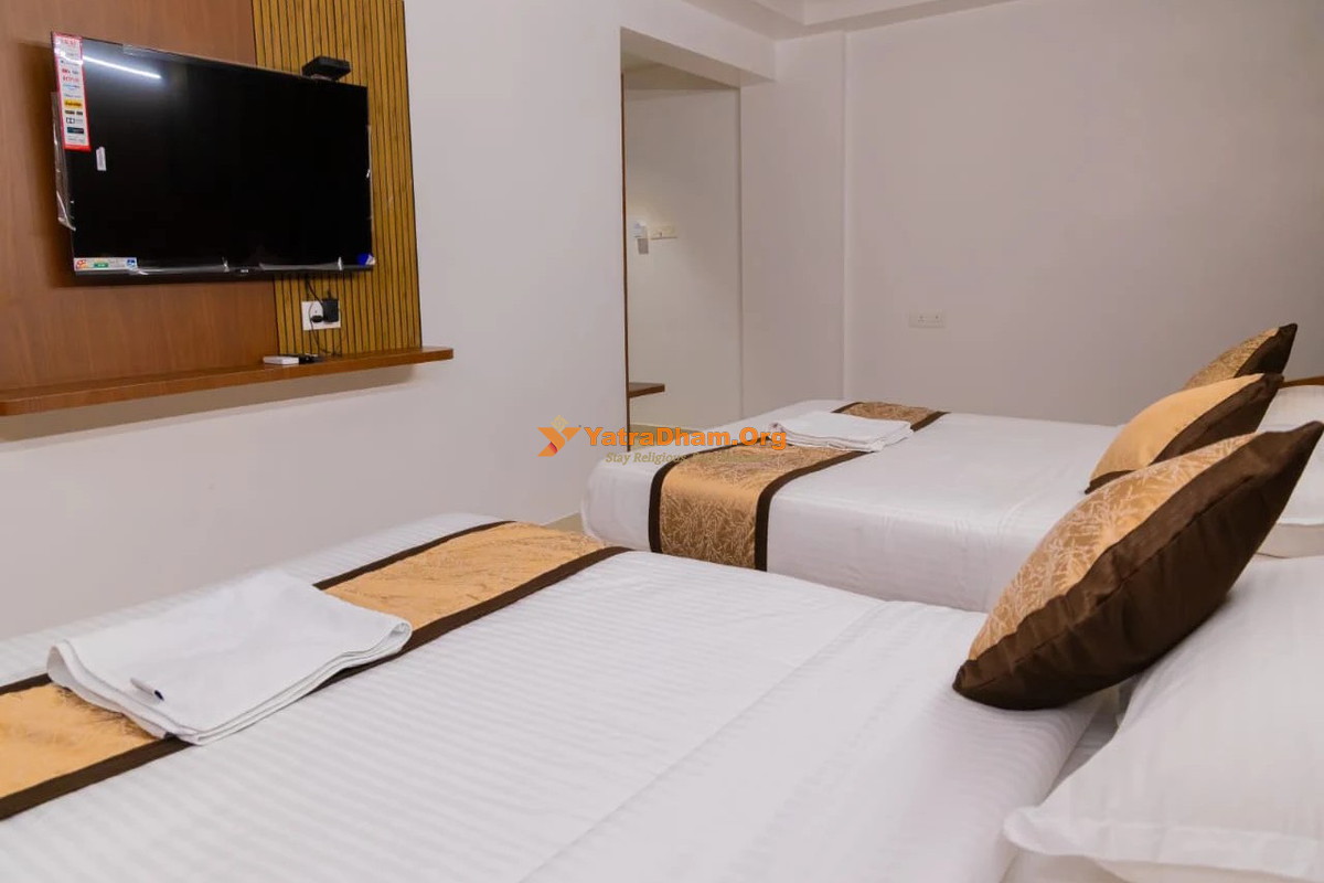 Hotel Chendura - Tiruchendur 3 Bed Room View