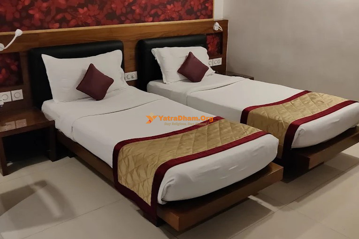 Hotel Niharika - Kolkata 2 Bed Room View