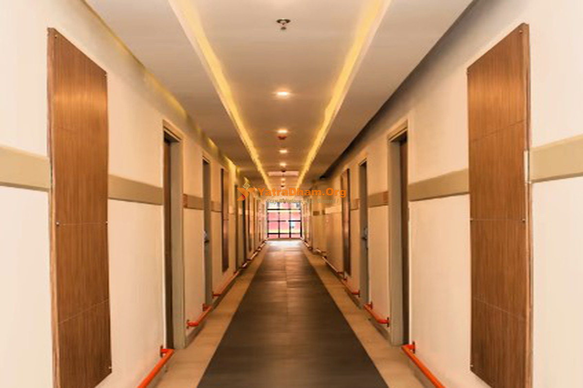 Allahabad (Prayagraj) Hotel Polo Max Lobby