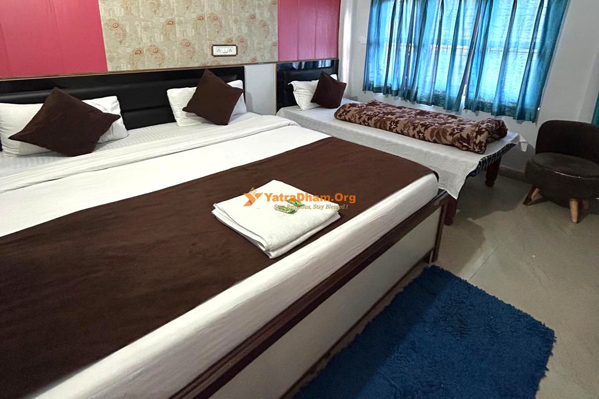 Hotel Govind Rudraprayag 3 Bed Room View