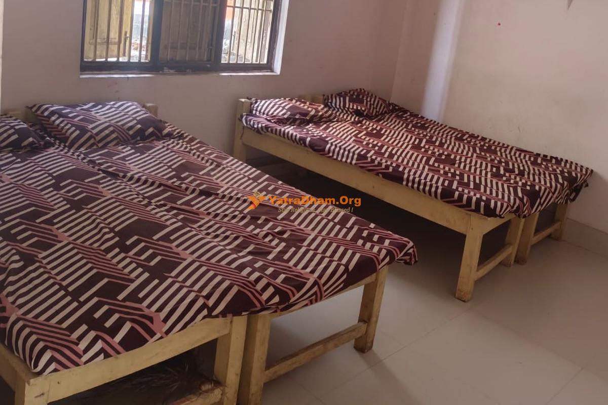 Doodwawala Dharamshala Jagannath Puri 4 Bed Room View