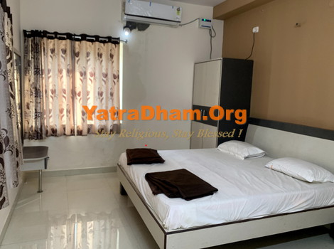 Vanjari Bhavan Yadagirigutta 3 Bed Room