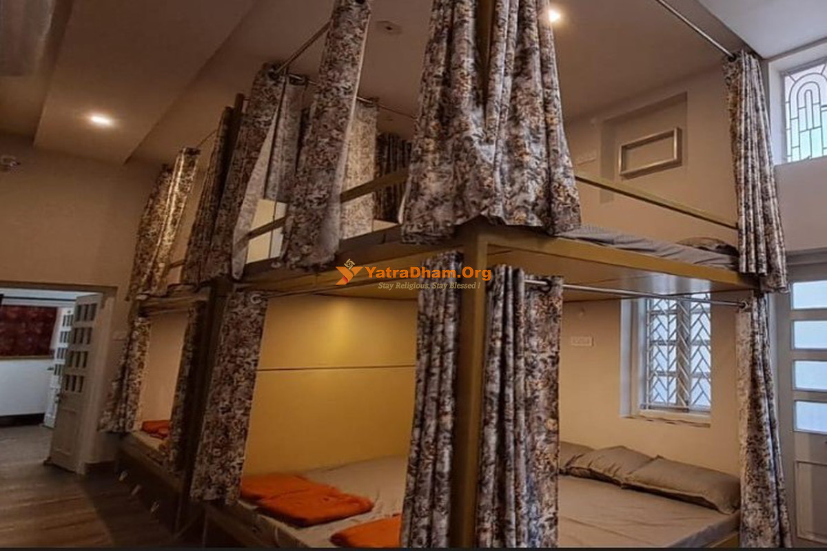 Aditya Ashram Sewa Samiti Varanasi 4 Bed Room