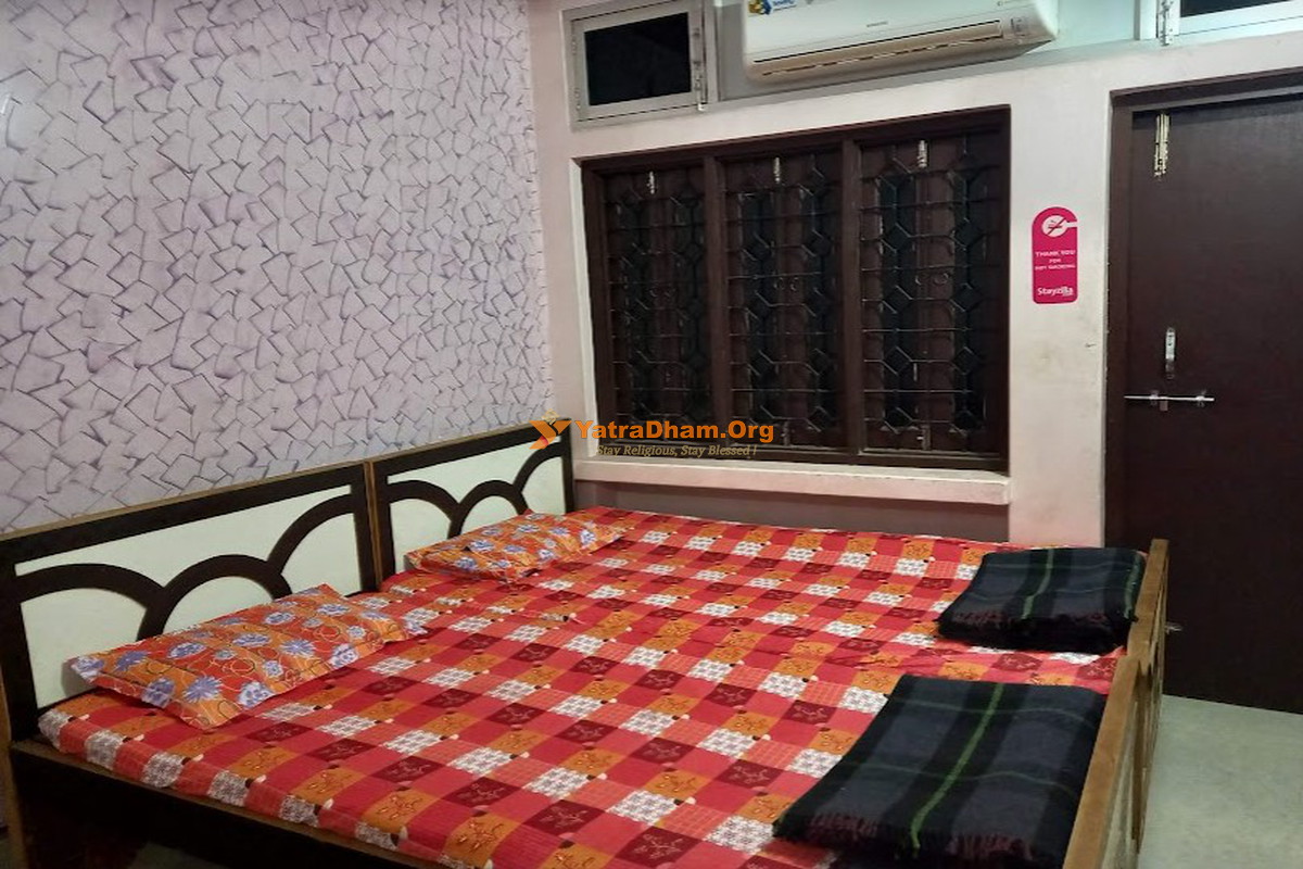 Sri Sai Satram Varanasi 2 Bed Room
