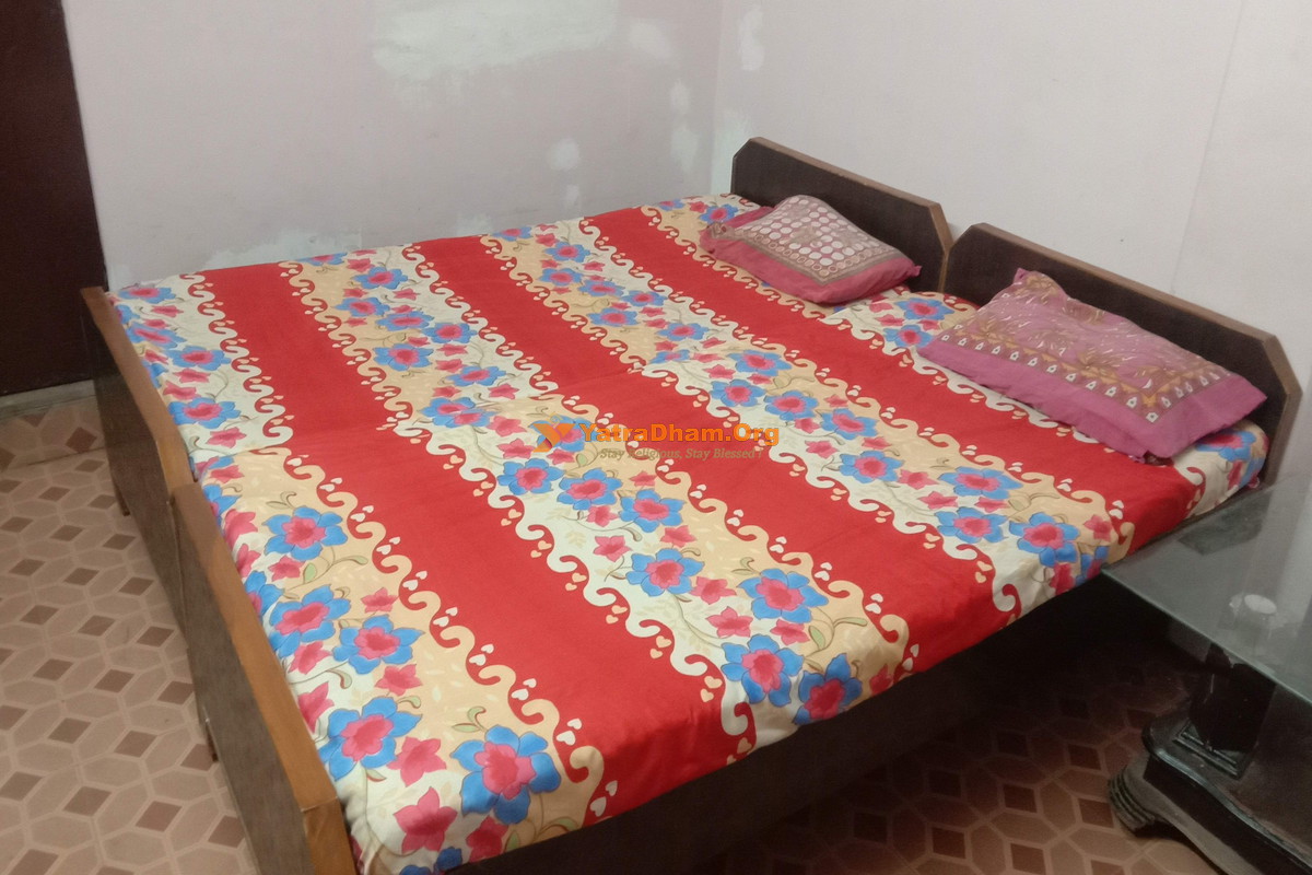 Sri Sai Satram Varanasi 2 Bed Room