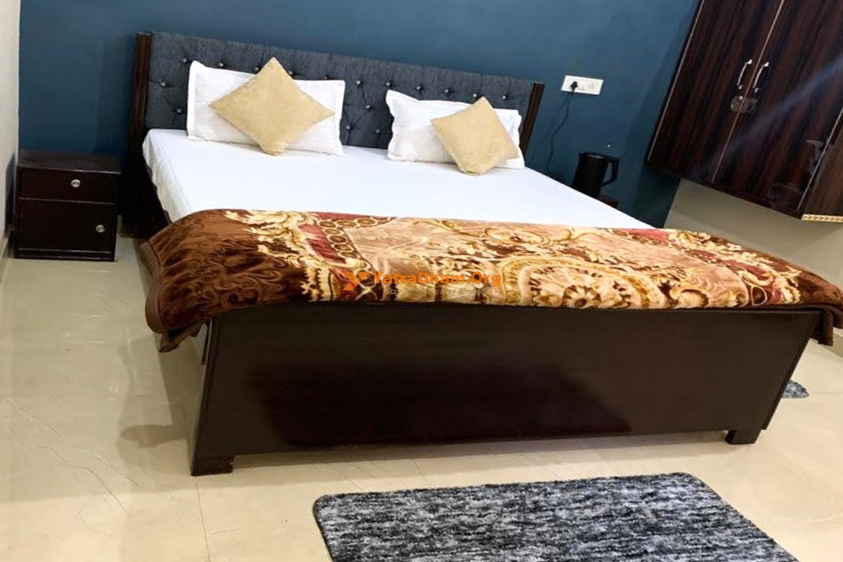 Vidya Nilyam Paying Guest House Ayodhya 2 Bed Room