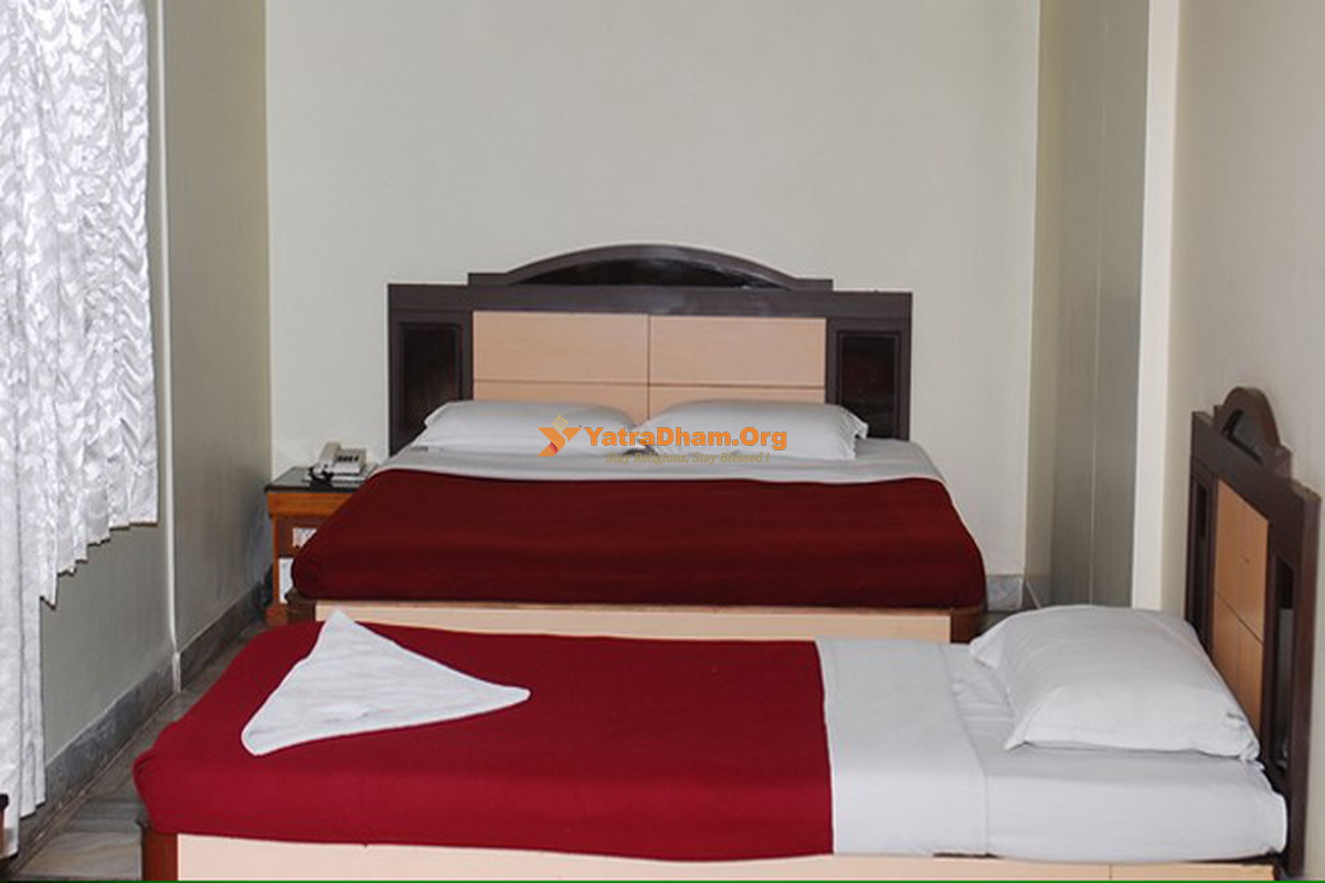 Hotel Vinayak Coimbatore 3 Bed Room