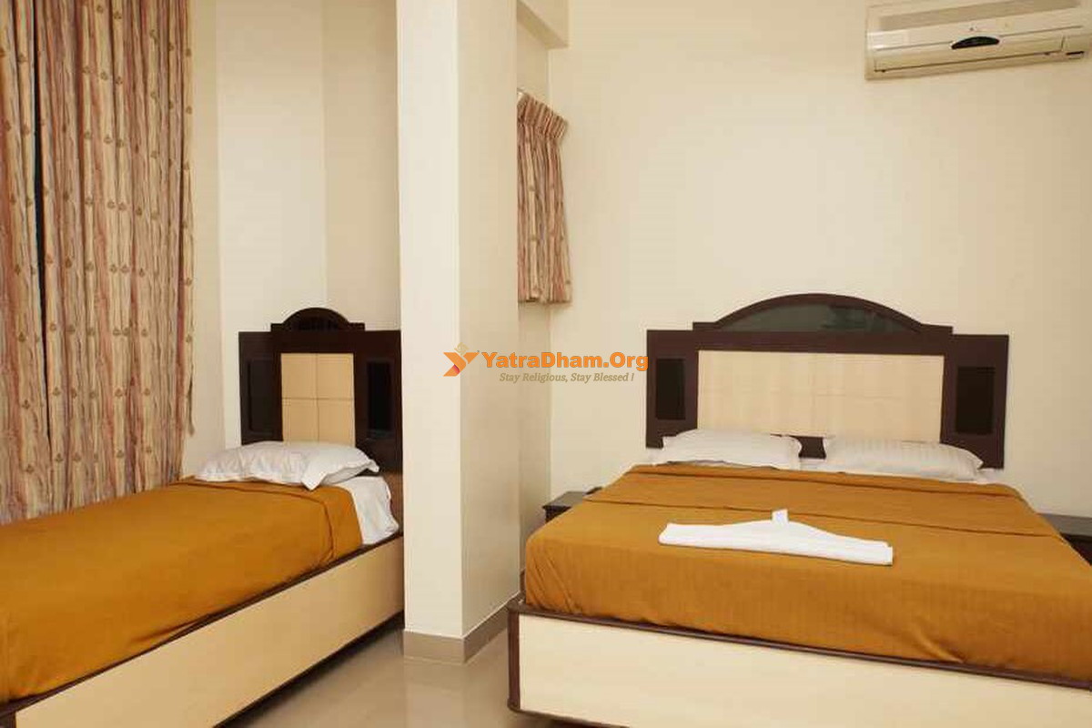 Hotel Vinayak Coimbatore 3 Bed Room