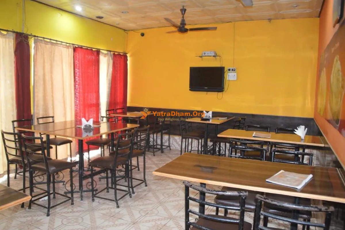 Hotel Vrindavan Fatehpur Sikri 2 Bed Room