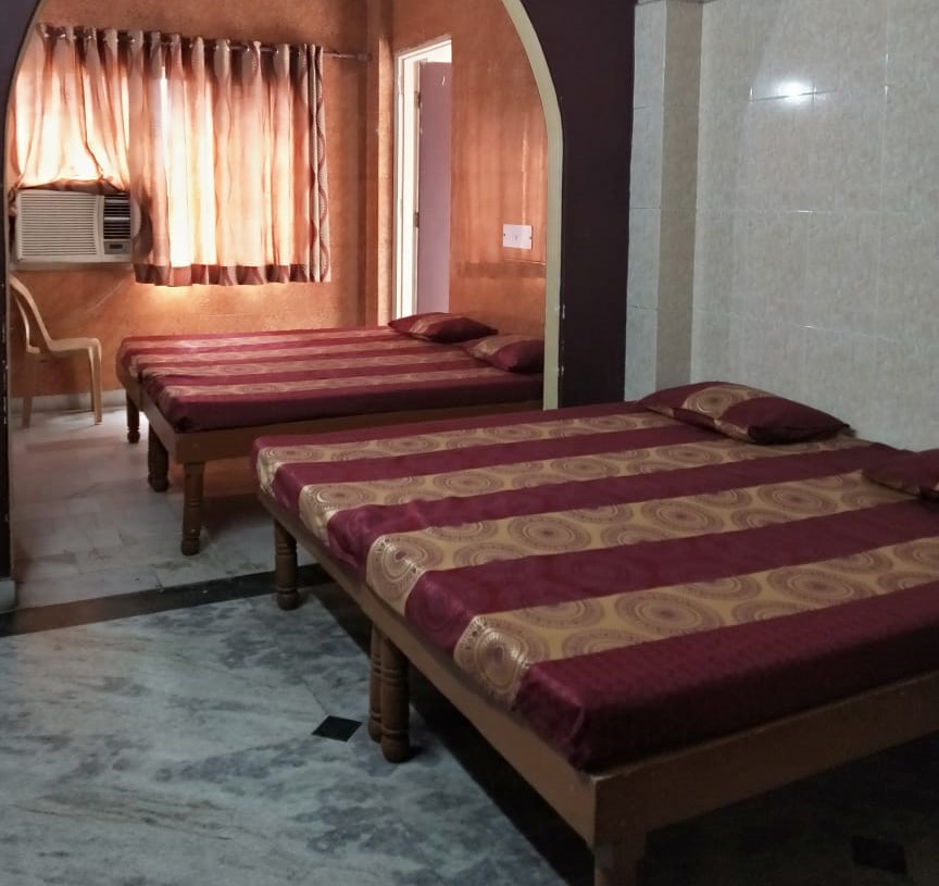 Delhi Sri Raman Vihari Gaudiya Math Janakpuri 4 Bed Room