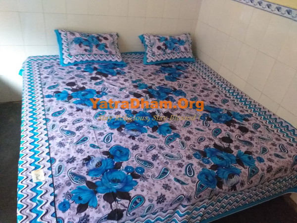 Dandi Anna Kshetra Ashram Mumukshu Seva Trust Gangotri Room