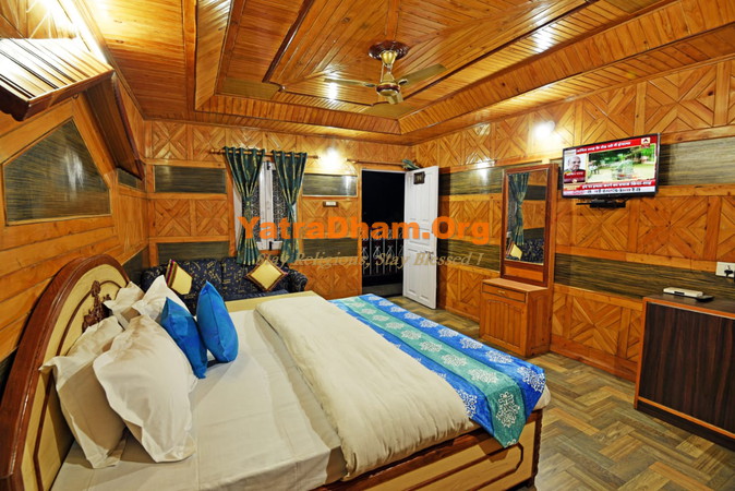 Hotel Vikrant Nainital Room