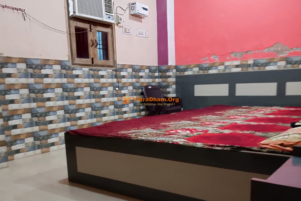 Shreeji Sadan Govardhan Room