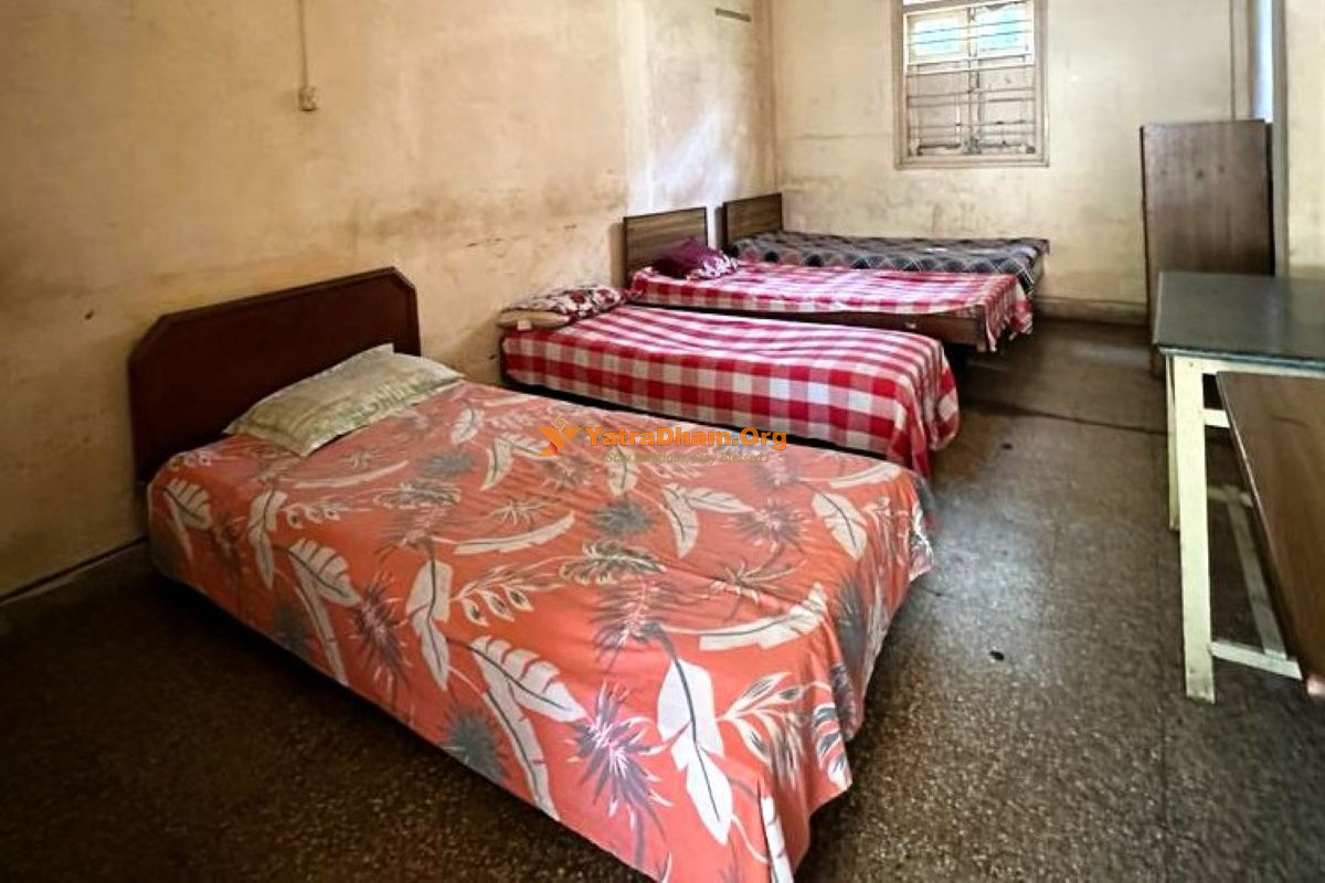 Advani Dharamshala Nashik 4 Bed Room