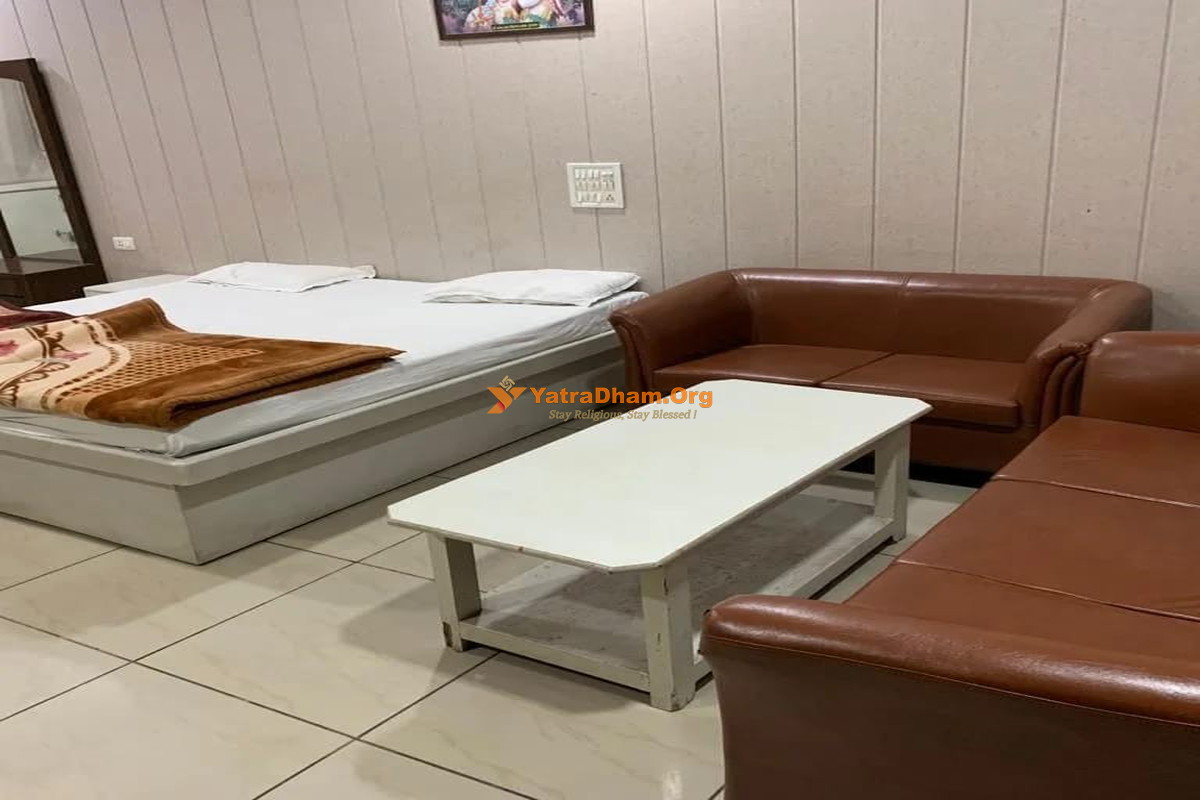 Shree Krushna Ashram Vrindavan Room