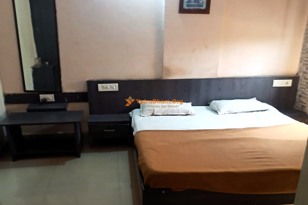 Hotel Anand Inn Veraval 2 Bed Room View