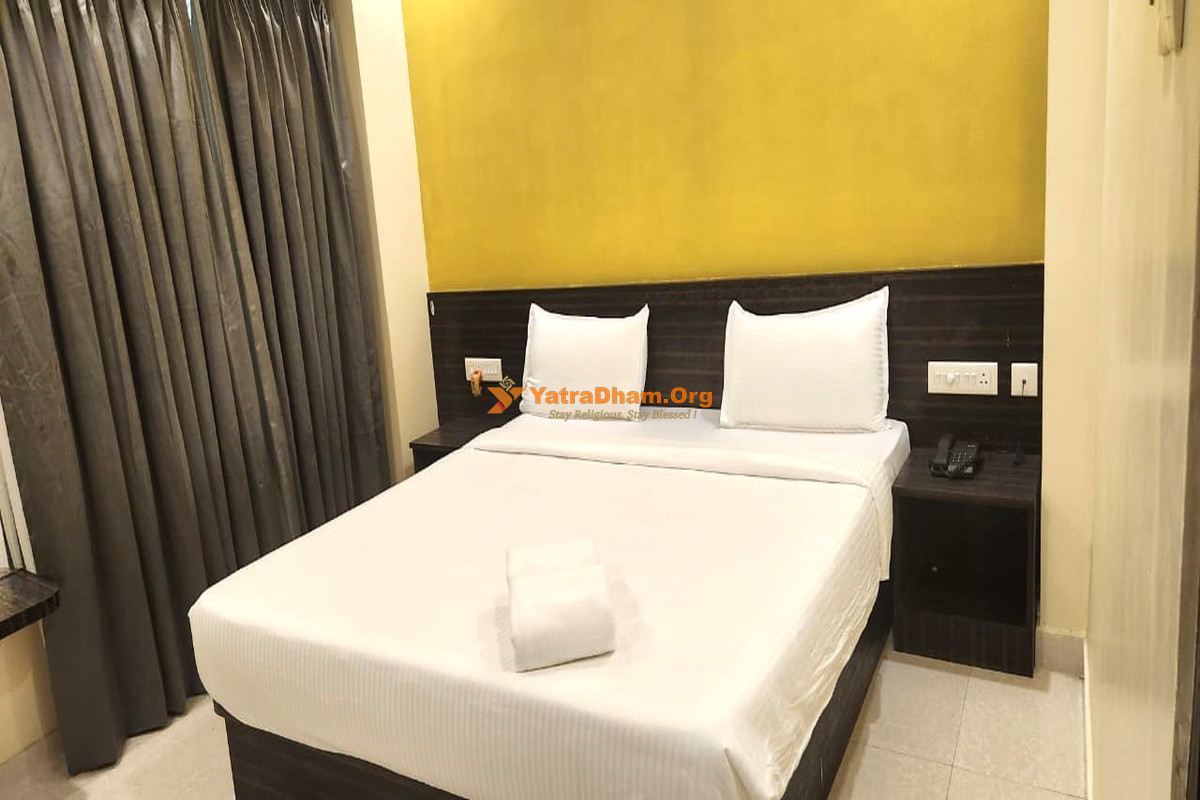 Shamuka Hotel Puri 2 Bed Room