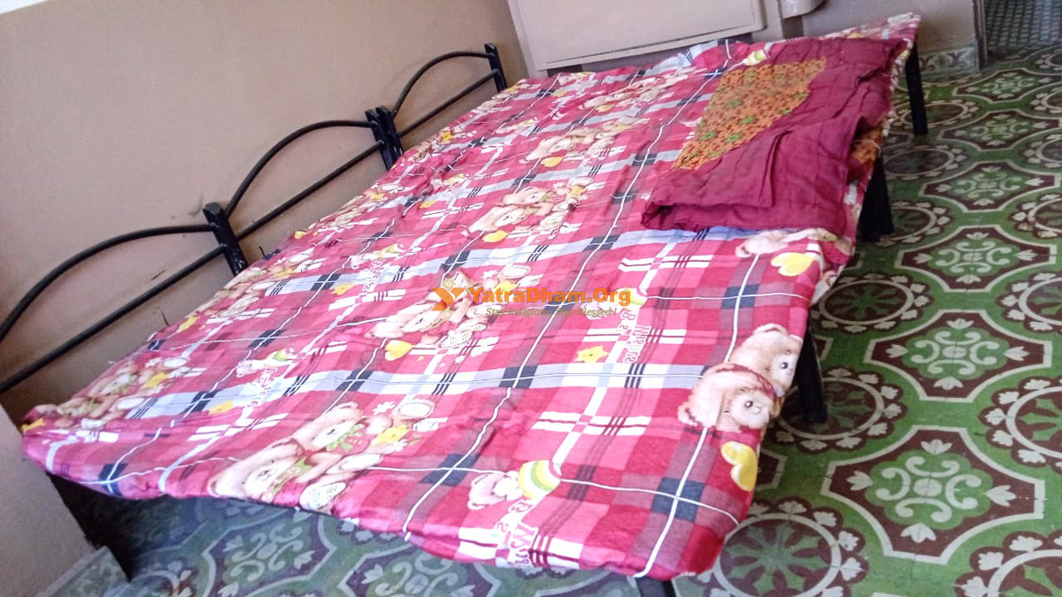 Kota Gujarati Samaj Dharamshala (Sardar Vallabhbhai Patel Bhavan) 3 Bed Room View