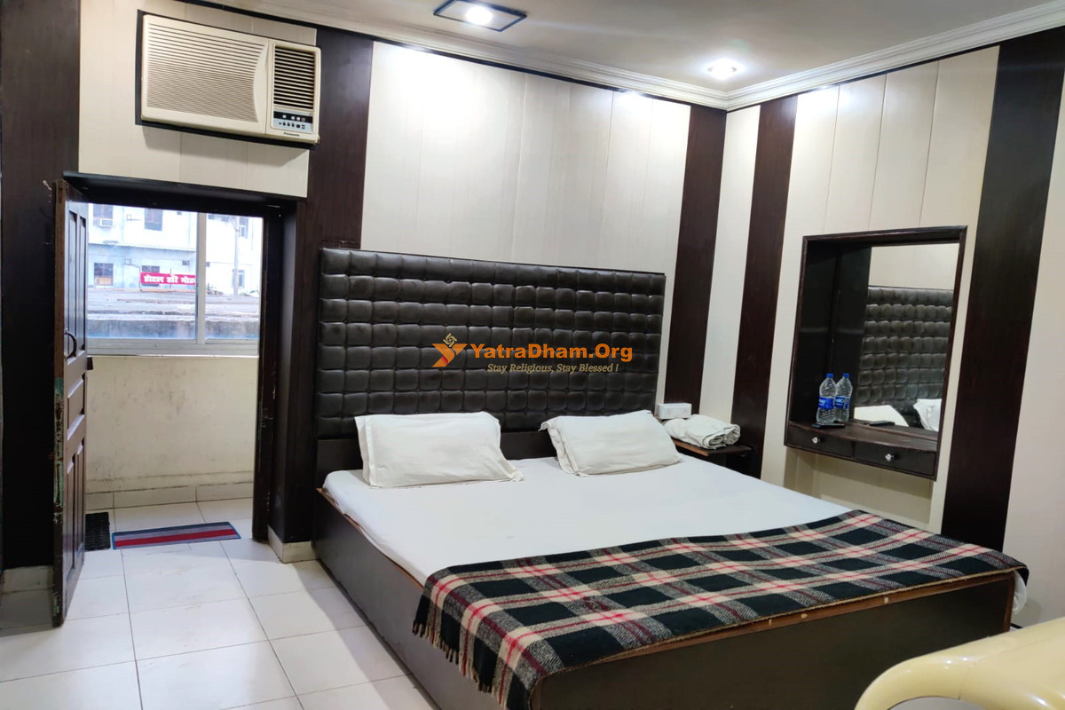 Roop Guest House Lucknow 2 Bed Room