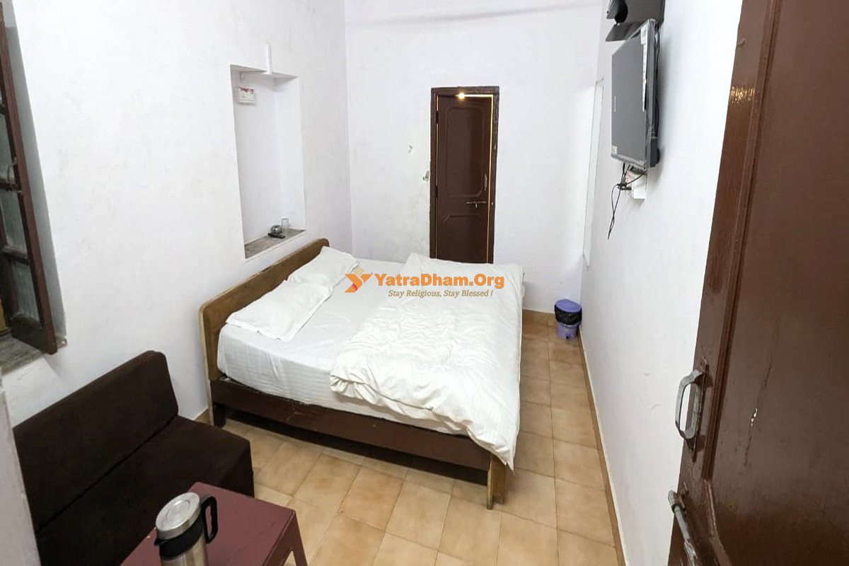  Mount Abu Shanti Niketan Guest House 2 Bed Room View