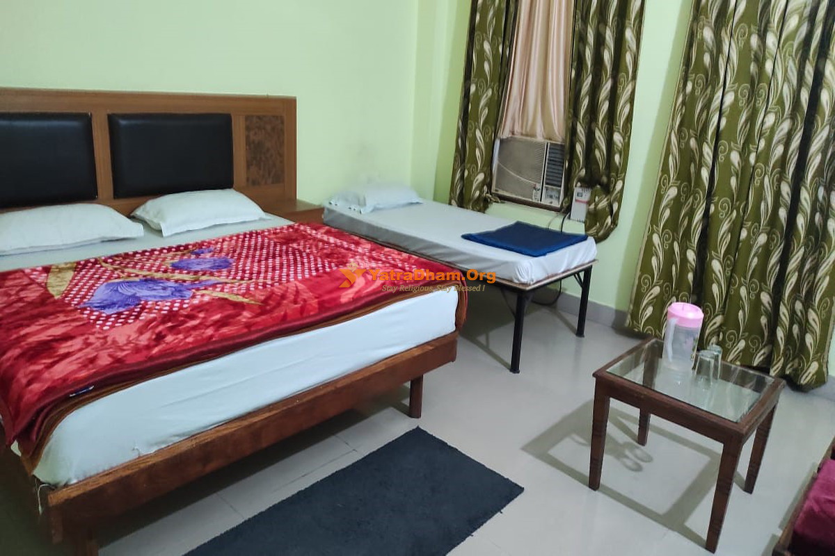Hotel Srikot Castle Srinagar 3 Bed Room