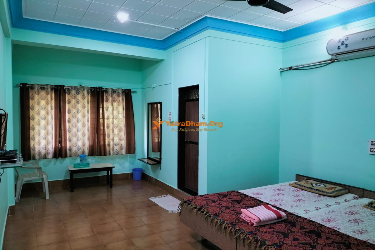 Bapat Niwas Homestay Ganpatipule 2 Bed Room