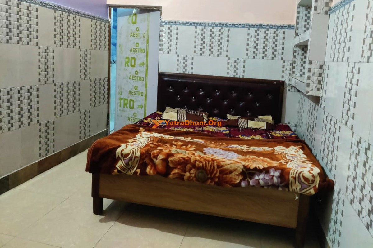 Maa Vaishno Dharamshala Ayodhya 2 Bed Room