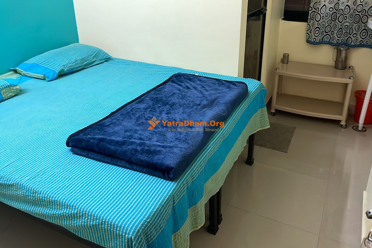 Vatvriksha Bhakta Niwas Private Trust Akkalkot 2 Bed Room