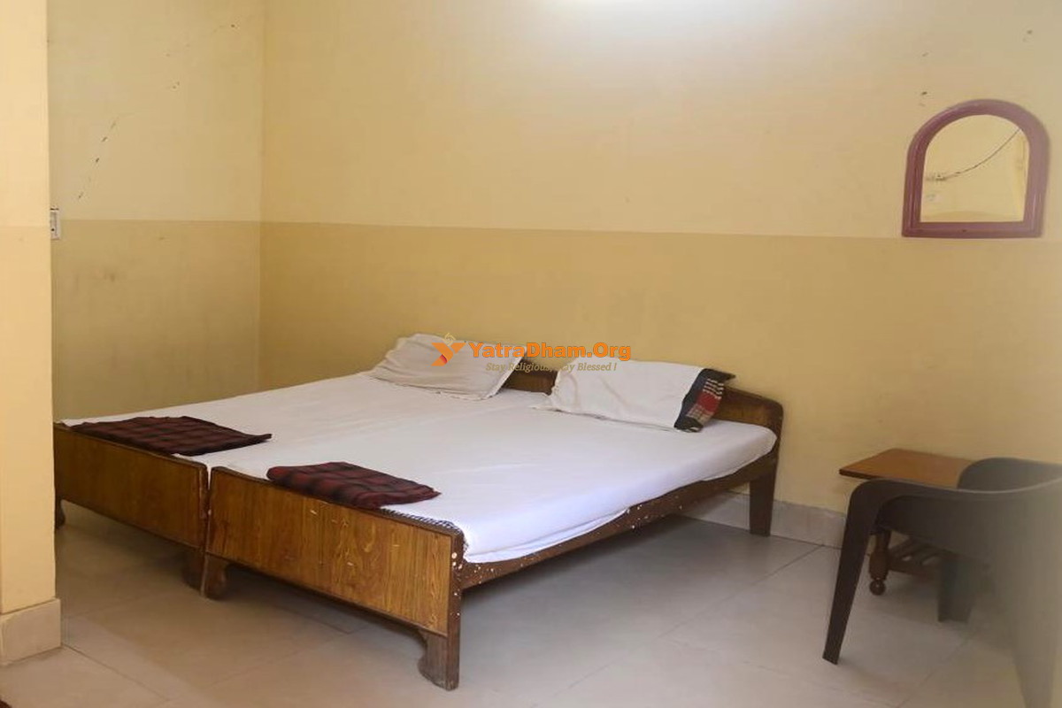 Bombay Dharamshala Mehandipur 2 Bed Room