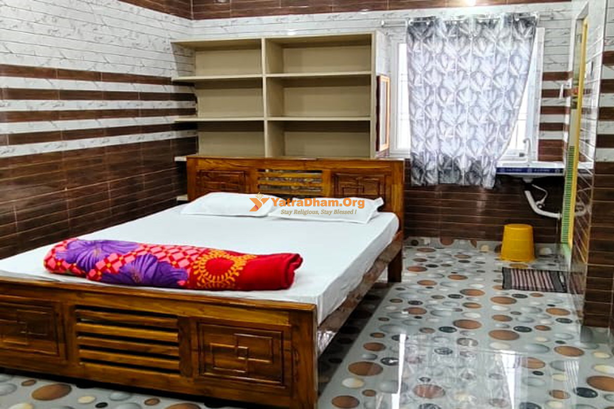 Ahobilam Srimad Ahobila Aryavysya Nitya Annasatram Room