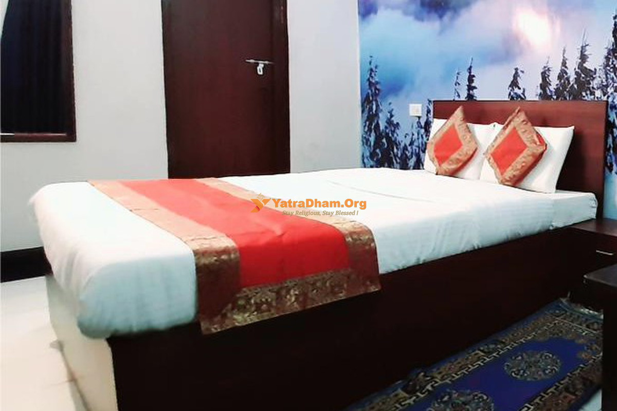Hotel Laxmi Prayagraj 2 Bed Room