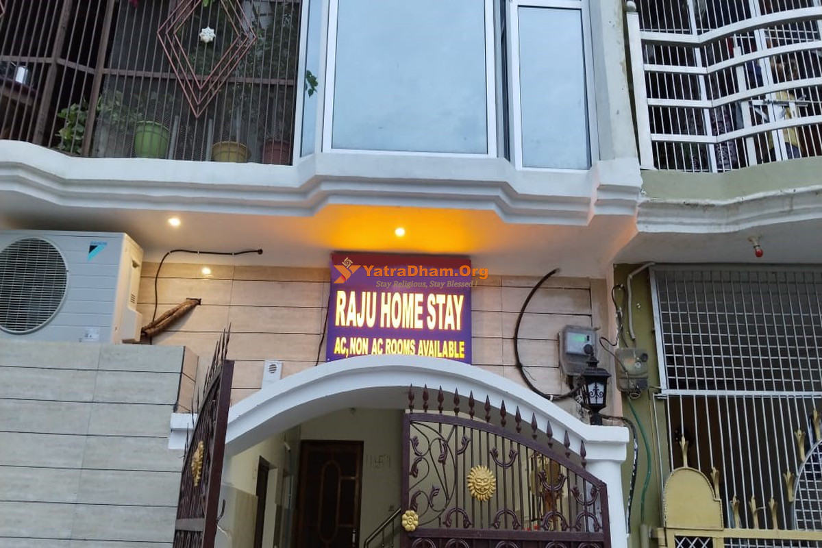 Raju Homestay Ayodhya Building