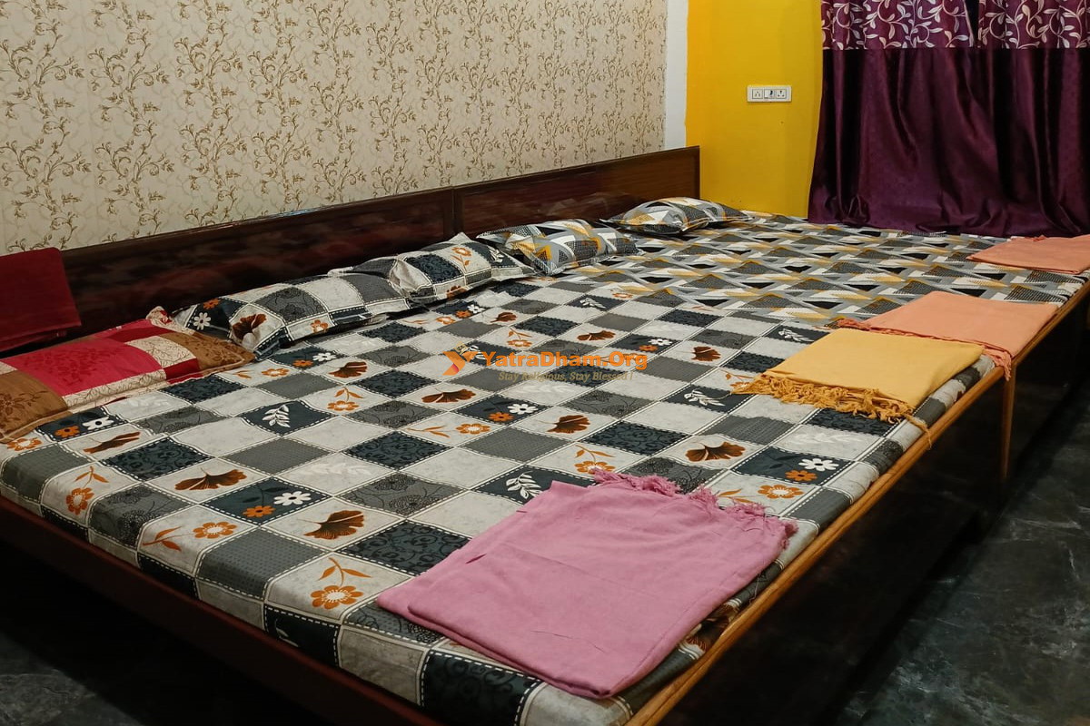 Maa Janki Paying Guest House Ayodhya 4 Bed Room